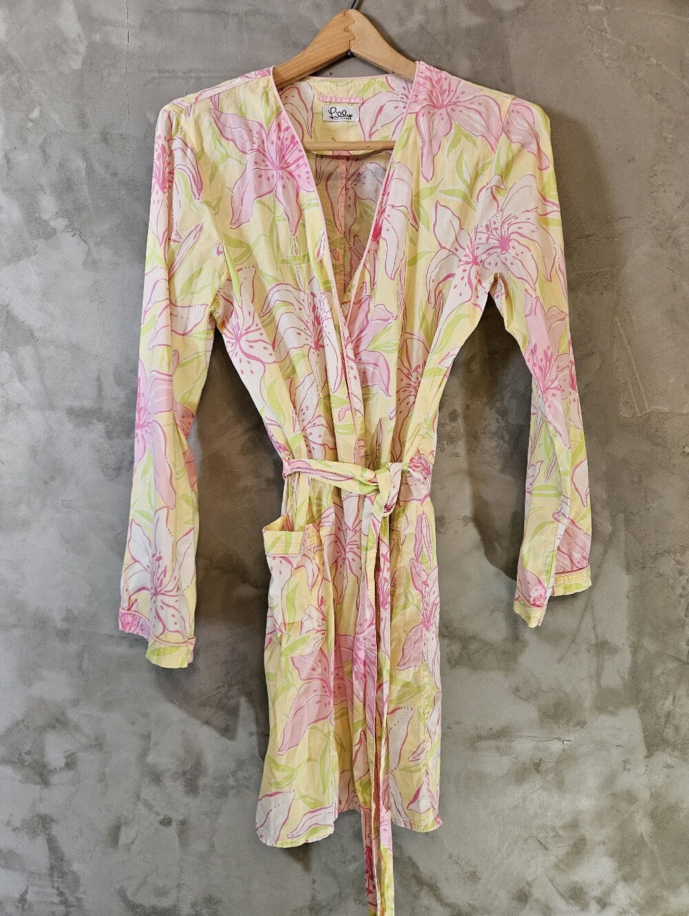 VTG Lilly Pulitzer White Tag era Day Lillies Robe 100% Cotton Long Sleeve Size M